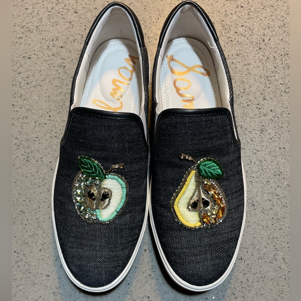 - Pre-Loved |Sam Edelman Beaded Embellished Apple Pear Slip on Canvas  8.5